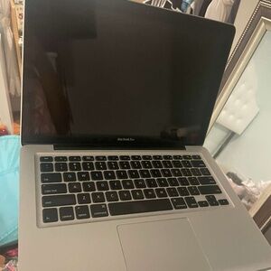 Apple MacBook Pro - Sleek Gray